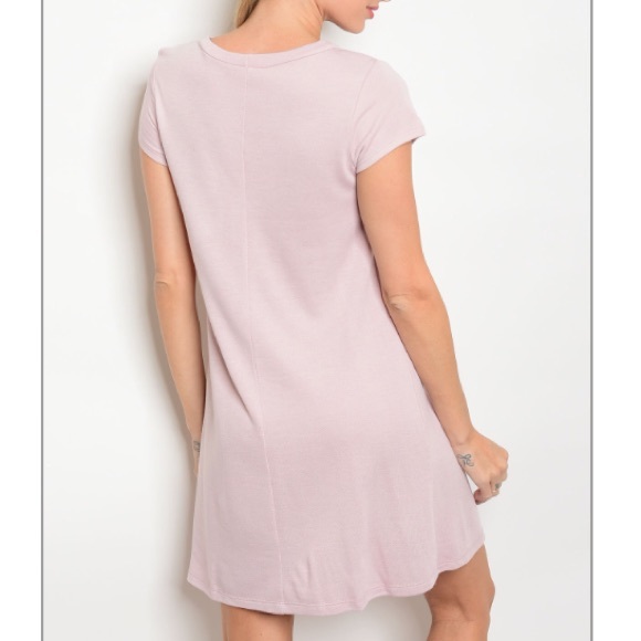 Blush shift minidress with floral patchwork design - Picture 5 of 8